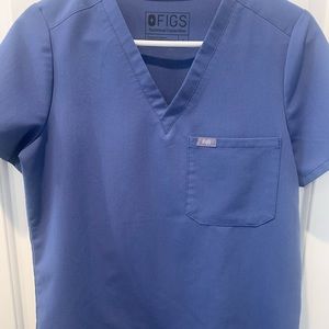 Woman’s Figs scrub top 👕
